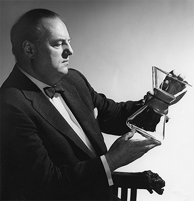 Dr. Peter Schlumbohm with a Chemex coffeemaker, 1949